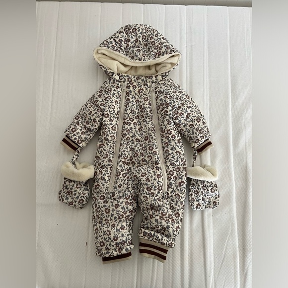 Rylee + cru vintage floral snowsuit with mittens EUC - Picture 2 of 7
